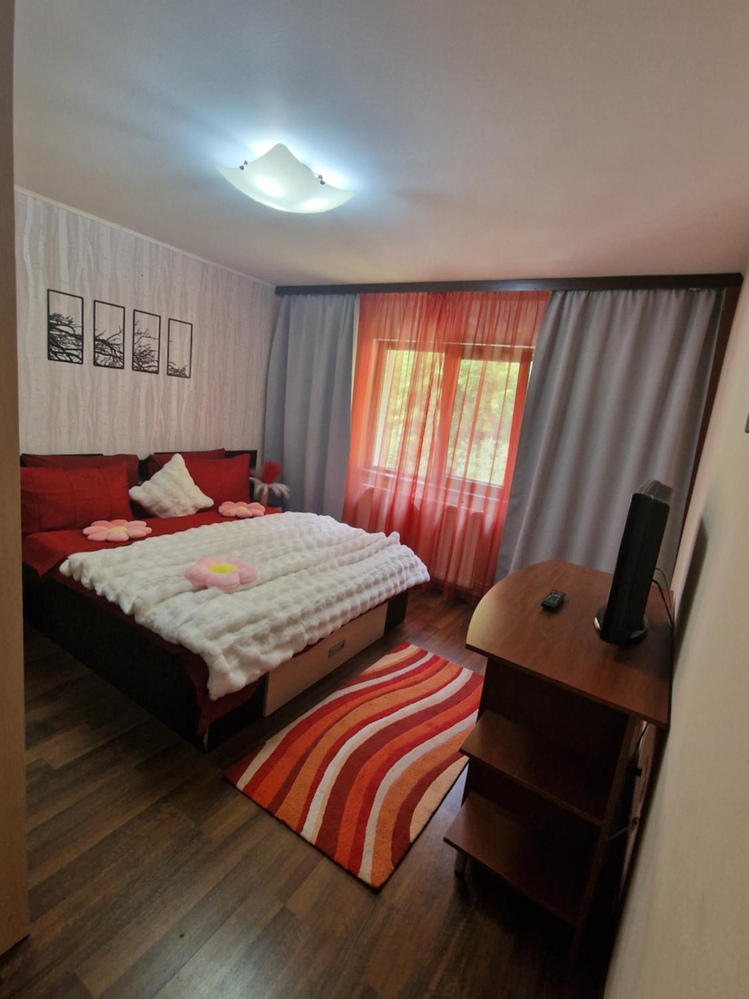 Apartament Red & Yellow Slănic-Moldova Eksteriør bilde
