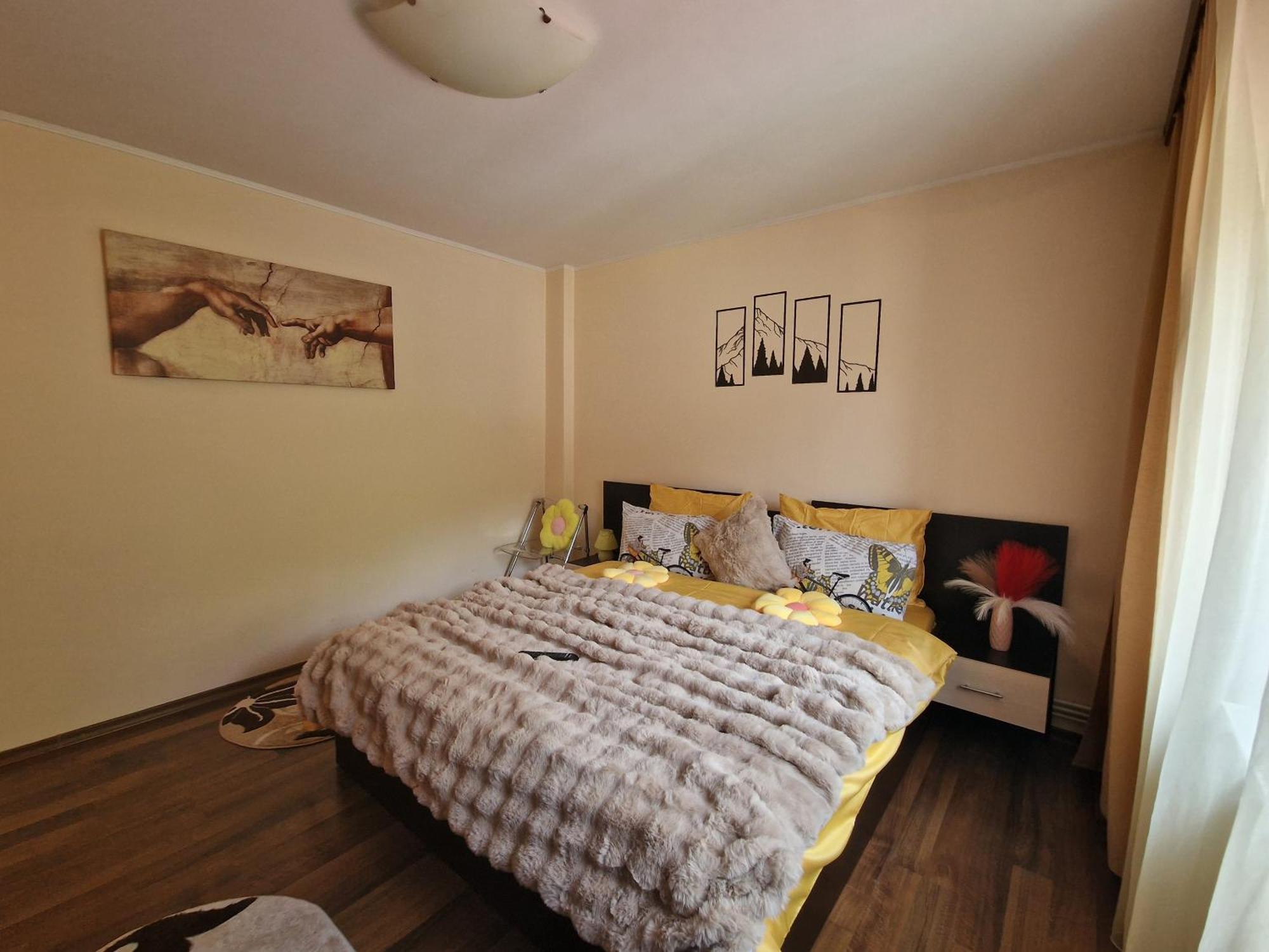 Apartament Red & Yellow Slănic-Moldova Eksteriør bilde